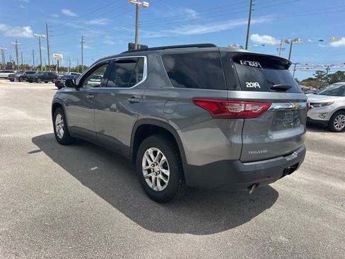 Used 2019 Chevrolet Traverse LT image 13