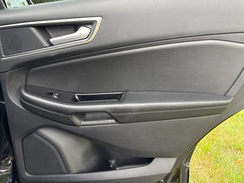 Used 2020 Ford Edge SEL AWD/4WD image 44