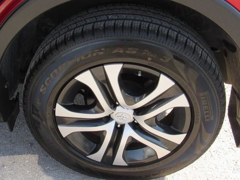 Used 2017 Toyota RAV4 LE image 8