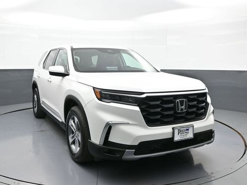 Certified 2023 Honda Pilot EX-L image 3