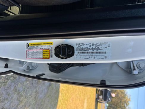 Used 2022 Ford F150 Platinum w/ Equipment Group 701A High image 22