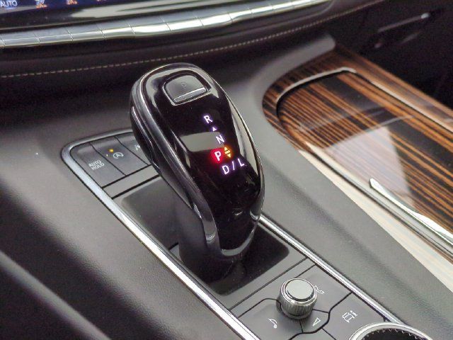 Certified 2023 Cadillac Escalade Premium Luxury AWD/4WD image 17