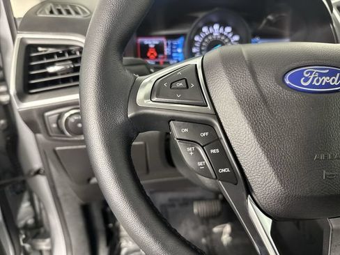 Used 2023 Ford Edge Titanium AWD/4WD image 12
