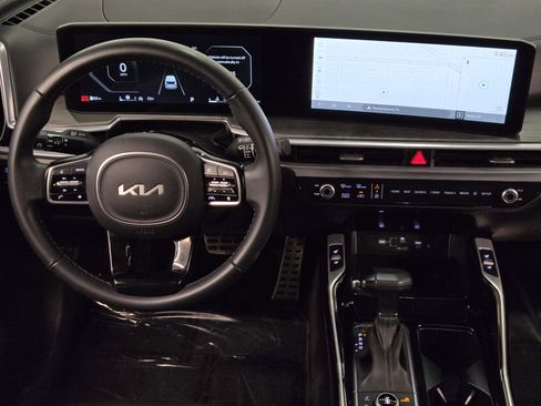Used 2025 Kia Sorento SX image 27