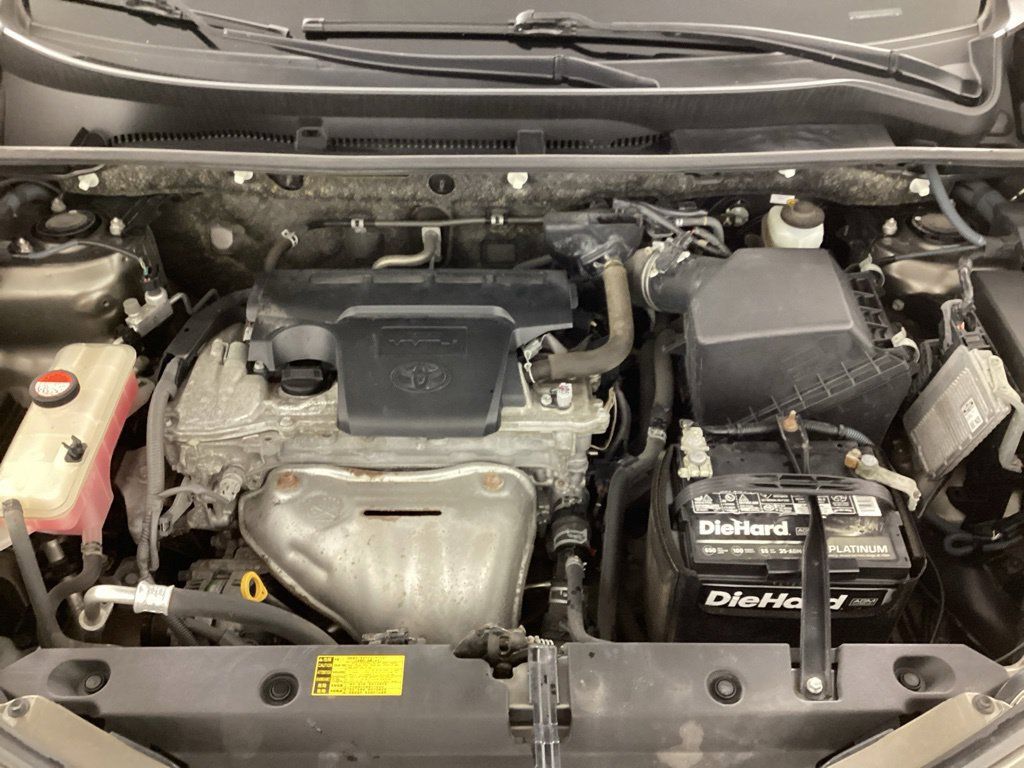 Used 2014 Toyota RAV4 XLE AWD/4WD image 28