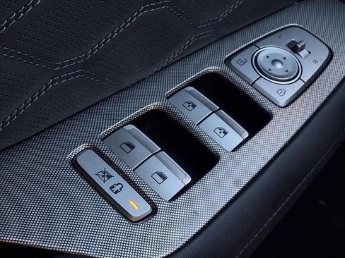 Used 2022 Hyundai Palisade Calligraphy w/ Winter Package image 25