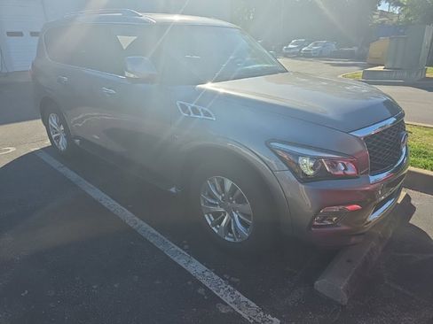 Used 2017 INFINITI QX80 4WD w/ Driver Assistance Package image 2