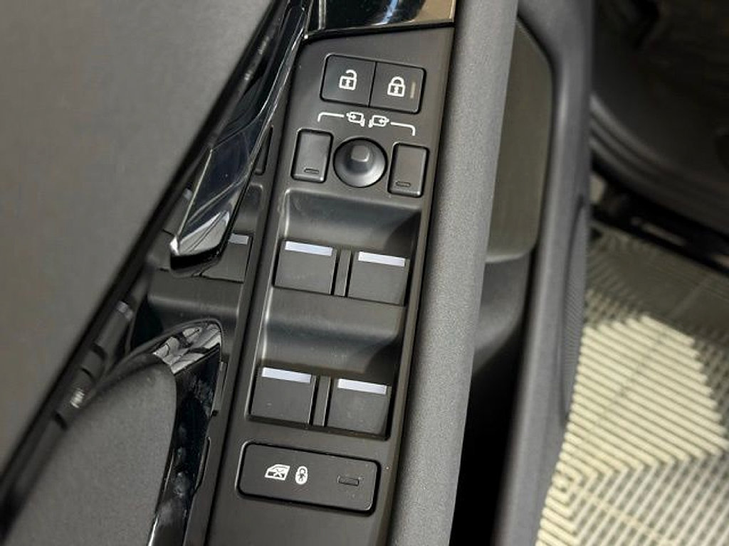 New 2026 Land Rover Range Rover Evoque S AWD/4WD image 25