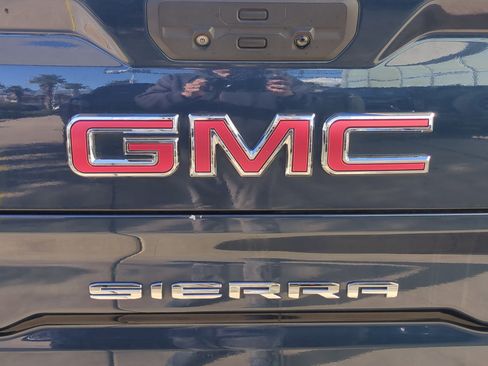 Certified 2021 GMC Sierra 1500 SLT image 13