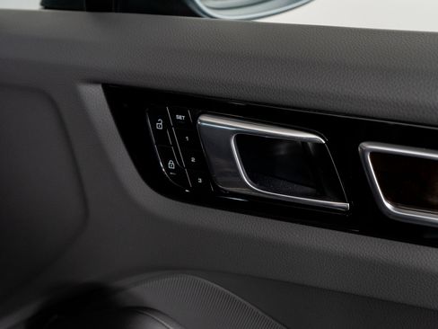 Used 2022 Porsche Cayenne S image 53