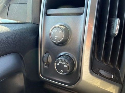 Used 2018 Chevrolet Silverado 1500 LT w/ Trailering Package AWD/4WD image 19