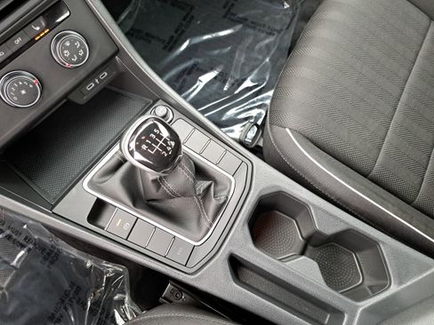 Certified 2024 Volkswagen Jetta Sport image 23