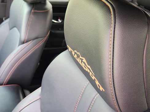 Used 2023 Honda Pilot TrailSport image 18