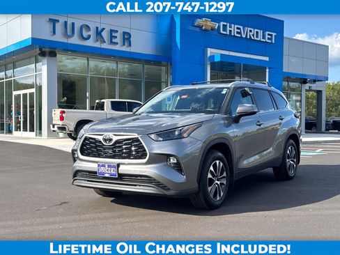 Used 2026 Toyota Highlander XLE AWD/4WD image 1