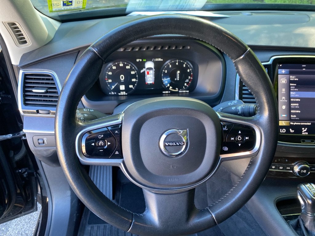 Used 2017 Volvo XC90 T6 Momentum w/ Vision Package AWD/4WD image 12