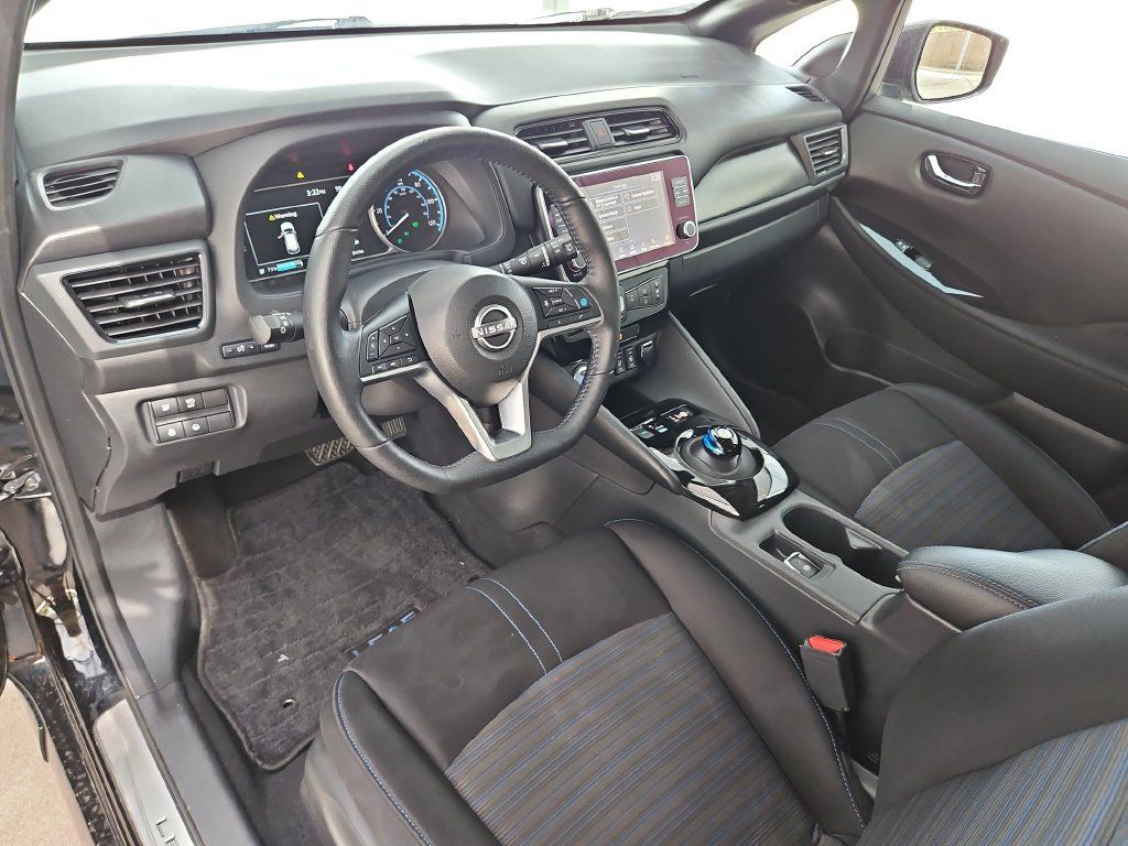 Certified 2023 Nissan Leaf SV Plus FWD image 20