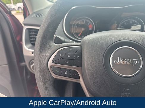 Used 2021 Jeep Cherokee Latitude FWD image 18