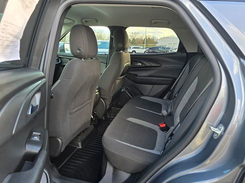 Used 2022 Chevrolet TrailBlazer LT FWD image 25