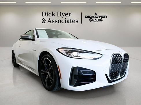 Used 2023 BMW M440i Coupe w/ Premium Package image 14