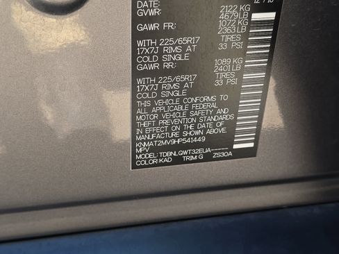 Used 2017 Nissan Rogue SV AWD/4WD image 29