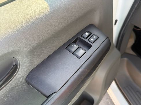 Used 2018 Nissan NV 3500 SL RWD image 11