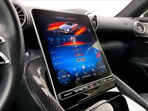 Used 2022 Mercedes-Benz SL 55 AMG 4MATIC image 34