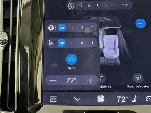 Certified 2023 Volvo XC60 T8 Plus AWD/4WD image 21