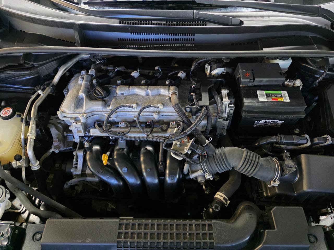 Used 2022 Toyota Corolla LE FWD image 32