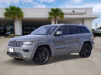 Used 2020 Jeep Grand Cherokee Altitude