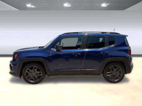 Used 2021 Jeep Renegade Latitude FWD image 2