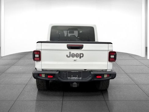 Used 2024 Jeep Gladiator Rubicon AWD/4WD image 6