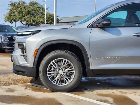 Certified 2025 Chevrolet Traverse LT image 6