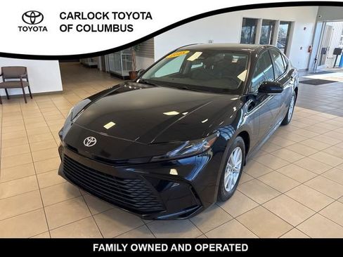 Used 2025 Toyota Camry LE FWD image 3