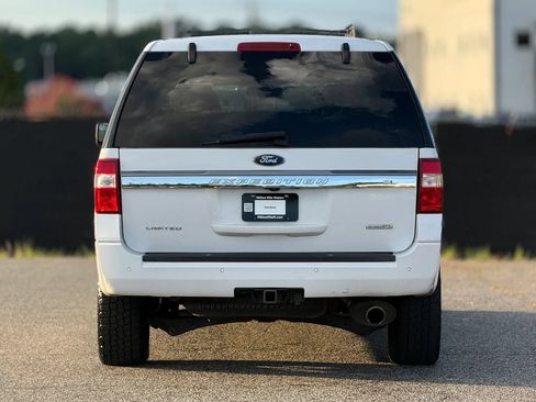 Used 2017 Ford Expedition EL Limited RWD image 4