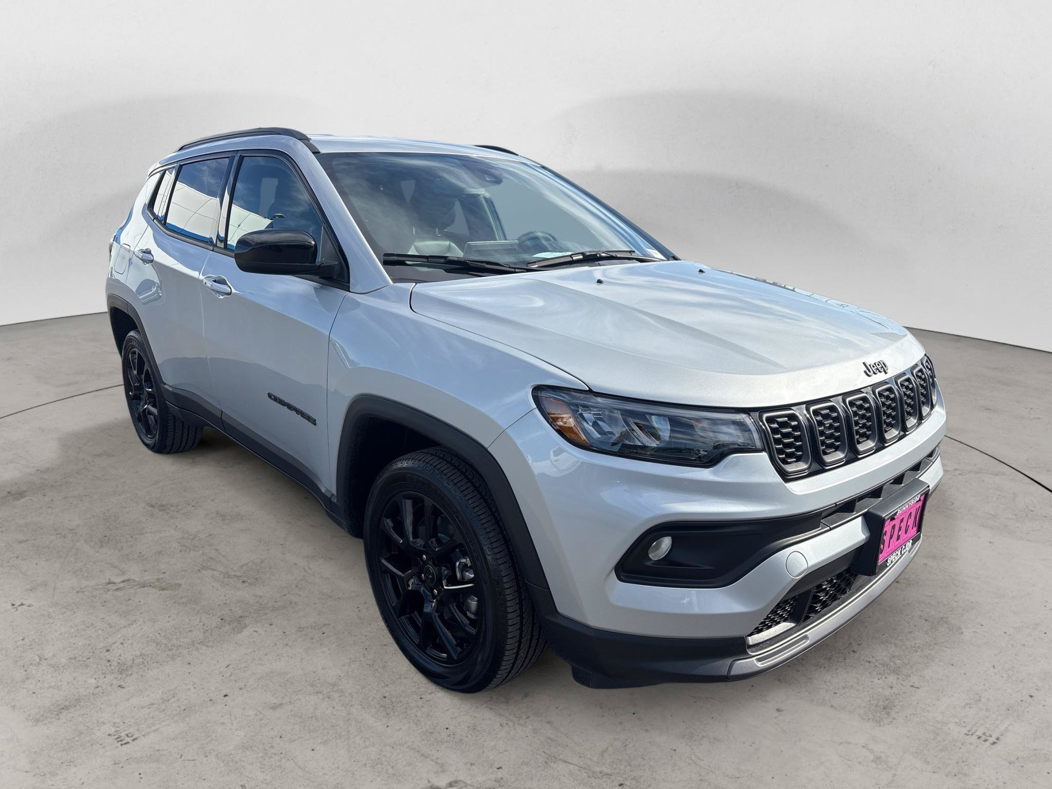 Used 2026 Jeep Compass Latitude AWD/4WD image 7