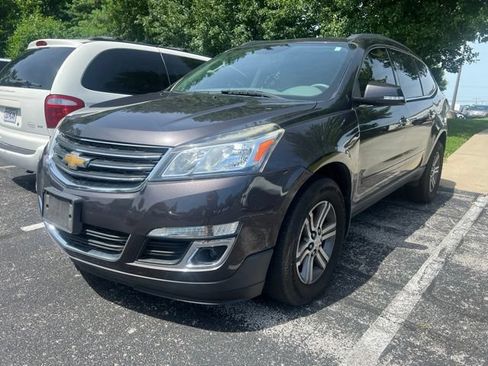 Used 2016 Chevrolet Traverse LT FWD image 1