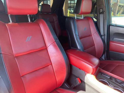 Used 2021 Dodge Durango R/T w/ Tow 'N Go Package AWD/4WD image 17