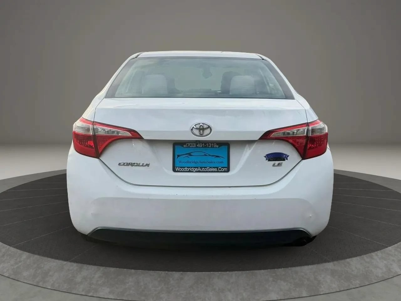 Used 2015 Toyota Corolla LE FWD image 5