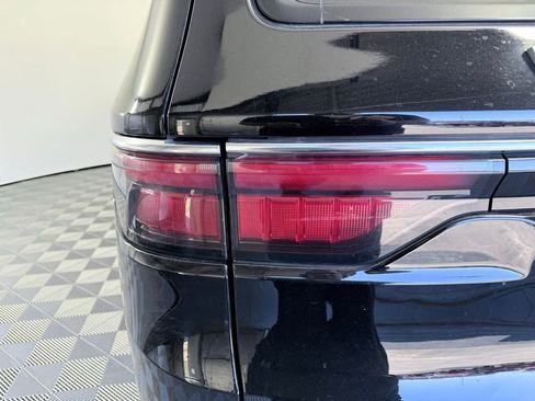 Used 2024 Jeep Wagoneer L Series II image 28