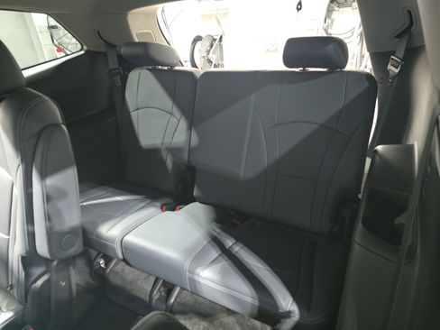 Used 2021 Buick Enclave Premium w/ Sun and Sites Package image 14