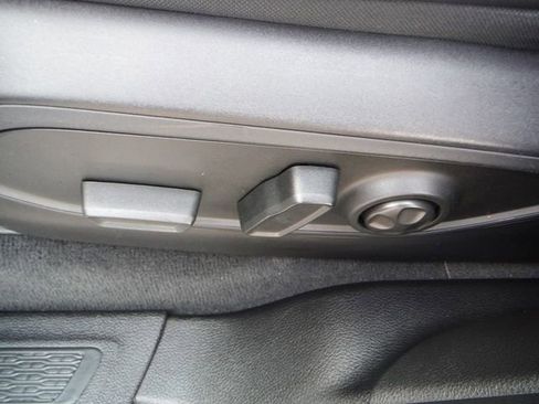 Certified 2024 Jeep Grand Cherokee Altitude AWD/4WD image 17