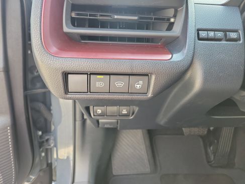 Certified 2025 Toyota Prius Plug-In Hybrid FWD image 25