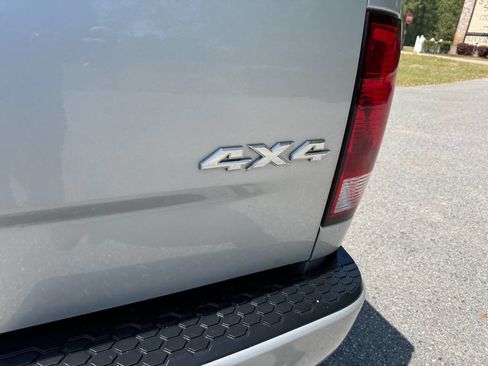 Used 2018 RAM 1500 Express image 35