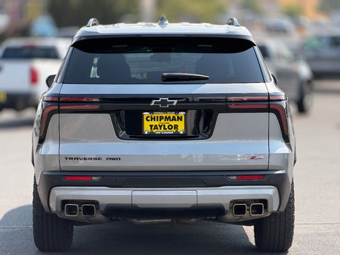 Used 2024 Chevrolet Traverse Z71 AWD/4WD image 23