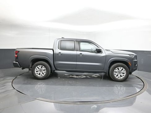 Used 2022 Nissan Frontier SV RWD image 6