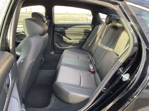 Used 2022 Honda Accord Sport image 14