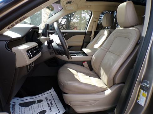 Used 2021 Lincoln Aviator Reserve w/ Equipment Group 201A image 19