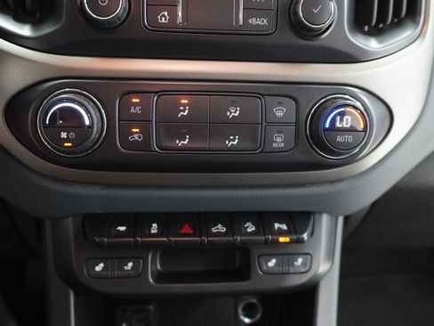Used 2021 Chevrolet Colorado Z71 RWD image 17