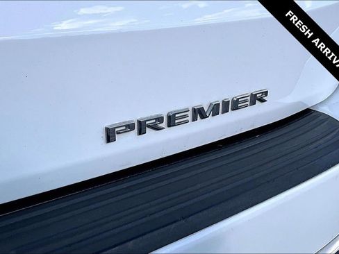 Used 2023 Chevrolet Suburban Premier image 23