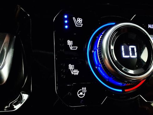 Used 2025 GMC Sierra 1500 Denali Ultimate image 14